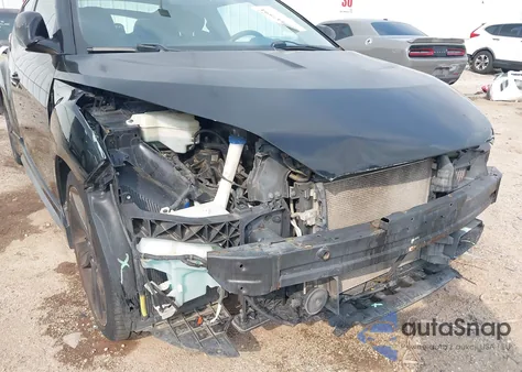 2013 Hyundai Veloster Turbo W/Black z USA, uszkodzony, nr VIN KMHTC6AE3DU178819